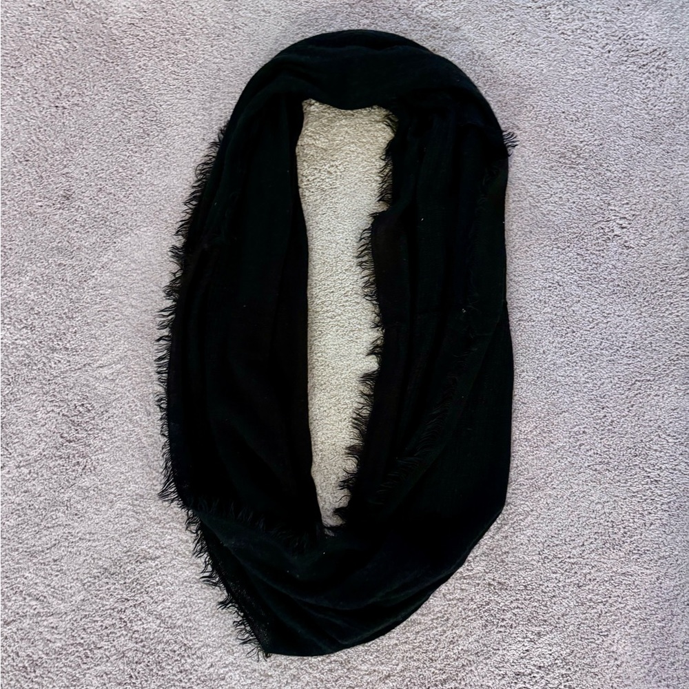 Urban Outfitters - Black Infinite Scarf